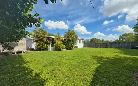 6290 SW 37th Street Miami FL 33155