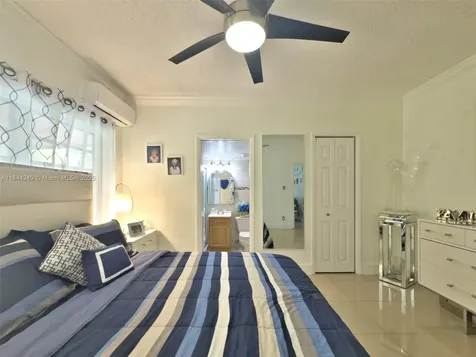 6290 SW 37th Street Miami FL 33155