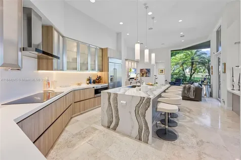 2508 Princeton Court Weston FL 33327