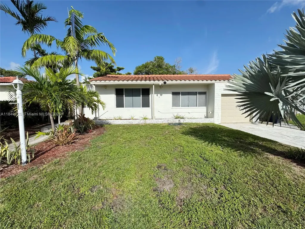 7536 Cutlass Avenue North Bay Village FL 33141