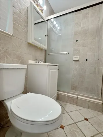 7536 Cutlass Avenue North Bay Village FL 33141
