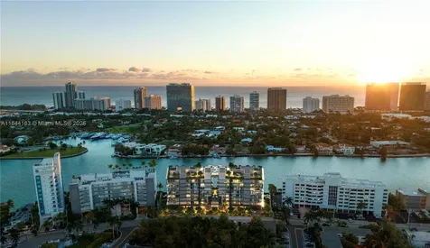 10141 E Bay Harbor Drive Bay Harbor Islands FL 33154