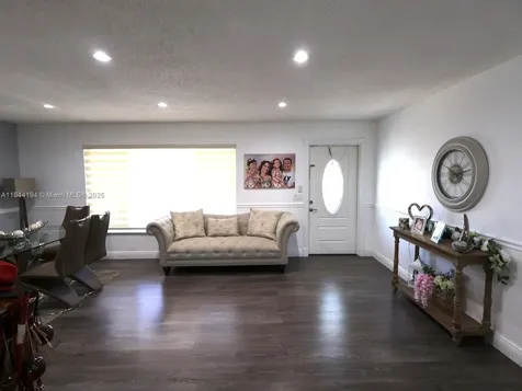 9170 NW 24th Place Sunrise FL 33322