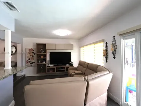 9170 NW 24th Place Sunrise FL 33322