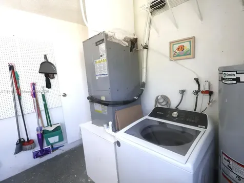 9170 NW 24th Place Sunrise FL 33322
