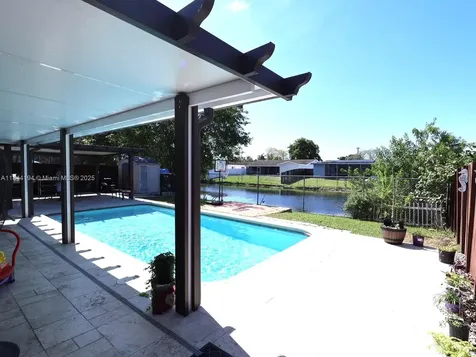 9170 NW 24th Place Sunrise FL 33322