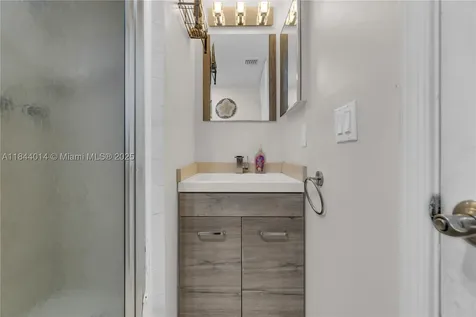 9410 Poinciana Place Davie FL 33324