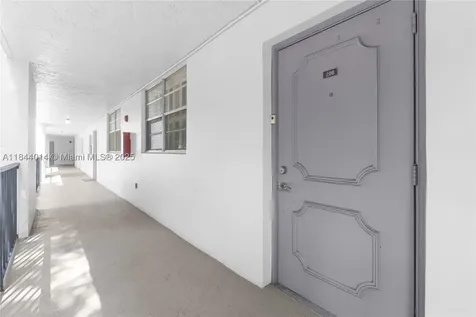 9410 Poinciana Place Davie FL 33324
