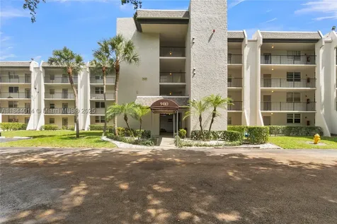 9410 Poinciana Place Davie FL 33324