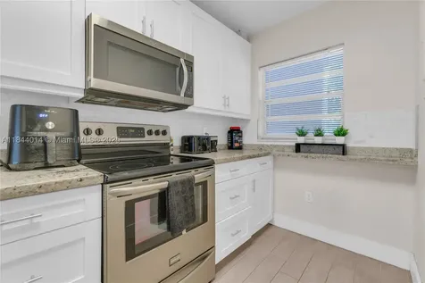 9410 Poinciana Place Davie FL 33324