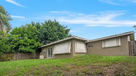 8630 NW 15th Court Pembroke Pines FL 33024