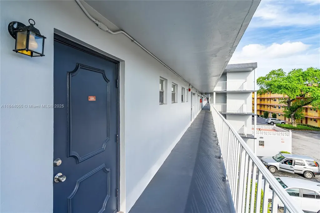 445 NE 195th Street Miami FL 33179