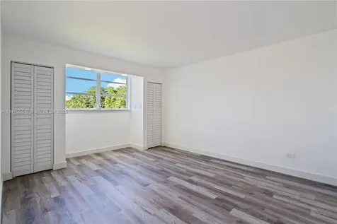 445 NE 195th Street Miami FL 33179