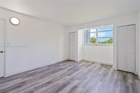 445 NE 195th Street Miami FL 33179