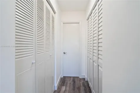 445 NE 195th Street Miami FL 33179