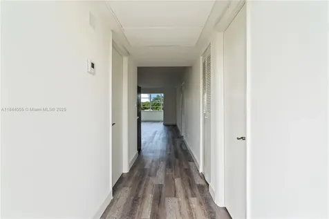 445 NE 195th Street Miami FL 33179