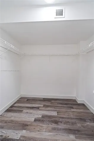 445 NE 195th Street Miami FL 33179