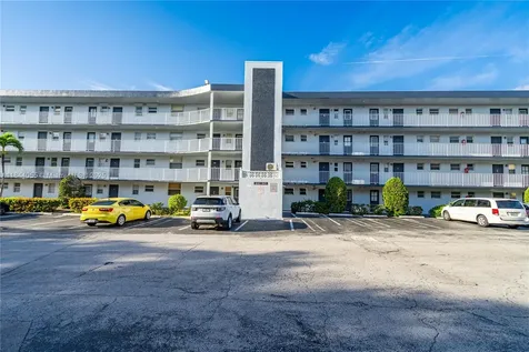 445 NE 195th Street Miami FL 33179