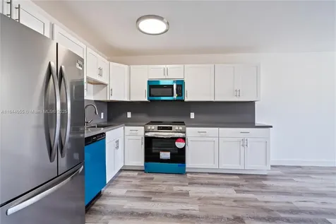 445 NE 195th Street Miami FL 33179