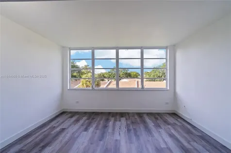 445 NE 195th Street Miami FL 33179