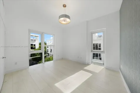 455 NE 39th Street Miami FL 33137