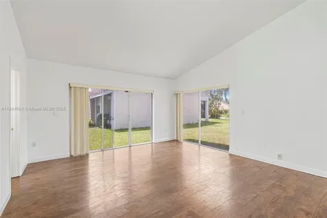 1312 N Quetzal Court Homestead FL 33035