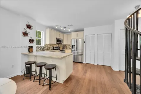 2850 Coconut Avenue Miami FL 33133