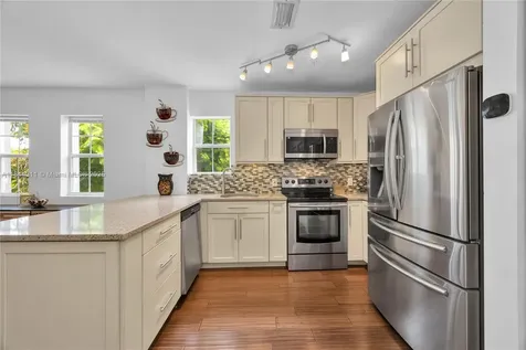 2850 Coconut Avenue Miami FL 33133