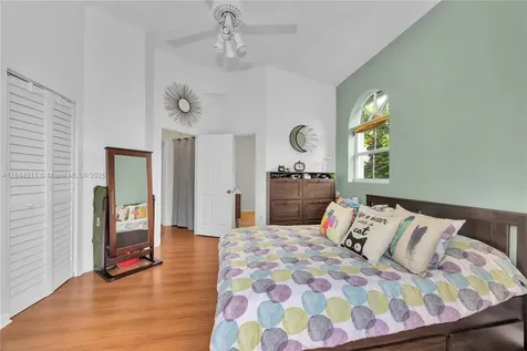 2850 Coconut Avenue Miami FL 33133