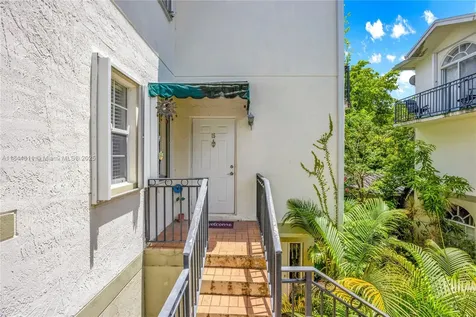 2850 Coconut Avenue Miami FL 33133