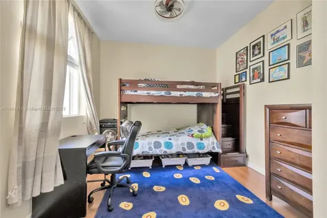 2850 Coconut Avenue Miami FL 33133