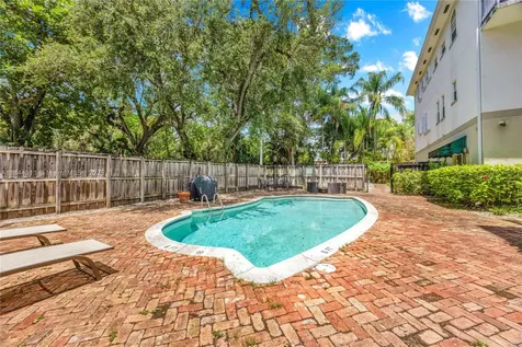 2850 Coconut Avenue Miami FL 33133