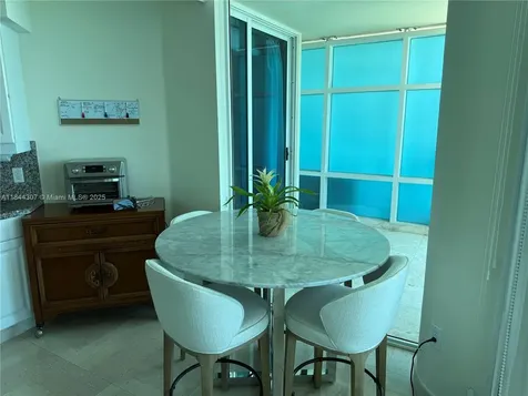 5025 Collins Avenue Miami Beach FL 33140