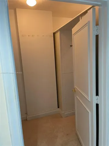 5025 Collins Avenue Miami Beach FL 33140