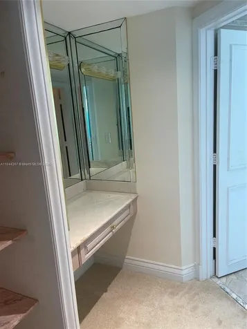 5025 Collins Avenue Miami Beach FL 33140