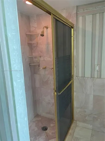 5025 Collins Avenue Miami Beach FL 33140