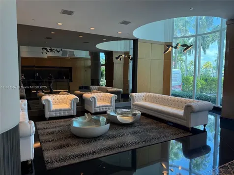 5025 Collins Avenue Miami Beach FL 33140