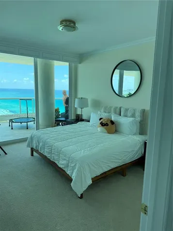 5025 Collins Avenue Miami Beach FL 33140