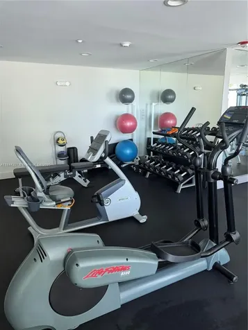 5025 Collins Avenue Miami Beach FL 33140