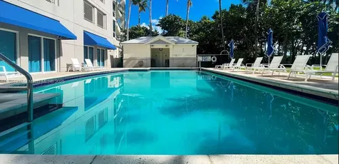 5025 Collins Avenue Miami Beach FL 33140