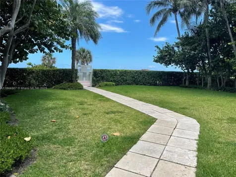 5025 Collins Avenue Miami Beach FL 33140