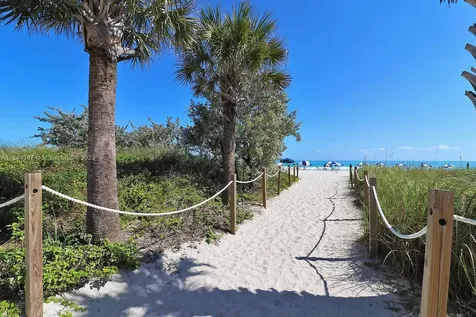 5025 Collins Avenue Miami Beach FL 33140