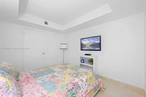 150 Sunny Isles Boulevard Sunny Isles Beach FL 33160