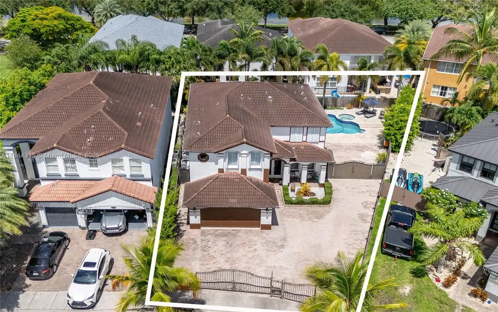 14989 SW 22nd Street Miami FL 33185