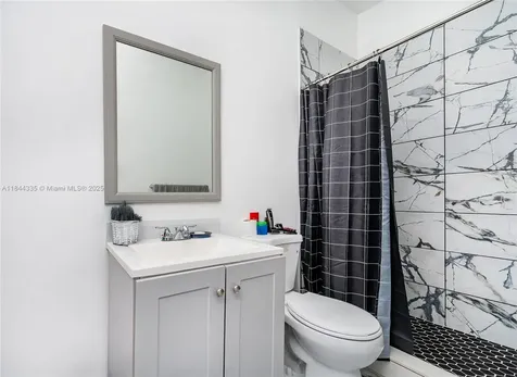 14989 SW 22nd Street Miami FL 33185