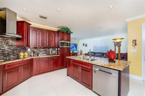 14989 SW 22nd Street Miami FL 33185