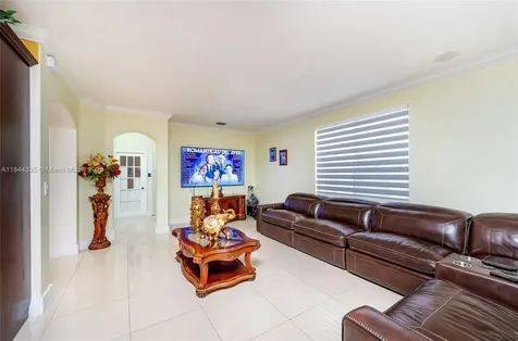 14989 SW 22nd Street Miami FL 33185