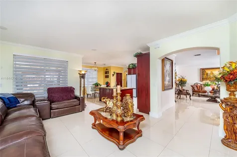14989 SW 22nd Street Miami FL 33185