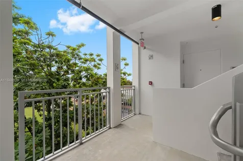 650 SW 1st Street Miami FL 33130