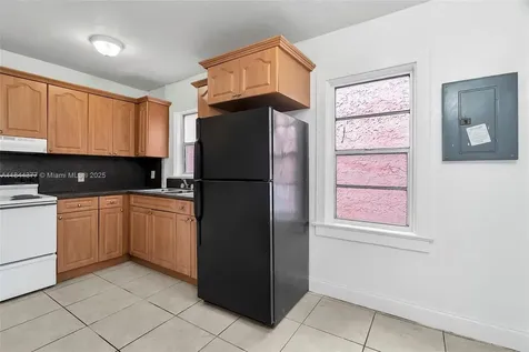 1137 NW 29th Terrace Miami FL 33127